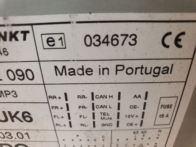 bontott OPEL MERIVA A Rádió / CD