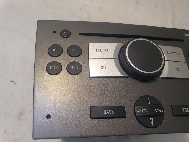 bontott OPEL MERIVA A Rádió / CD