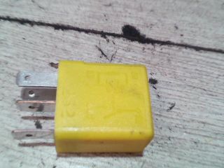 bontott OPEL MERIVA A Relé