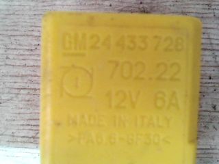 bontott OPEL MERIVA A Relé