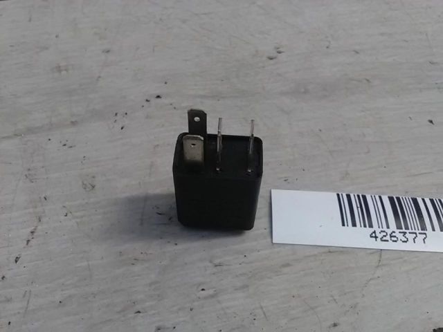 bontott OPEL MERIVA A Relé