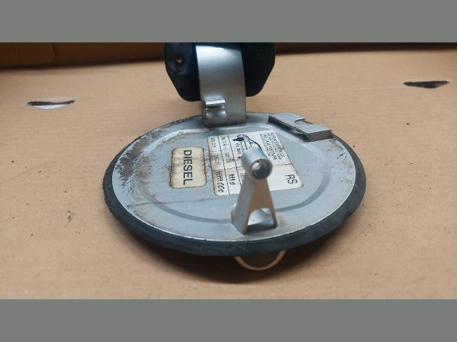 bontott OPEL MERIVA A Tankajtó