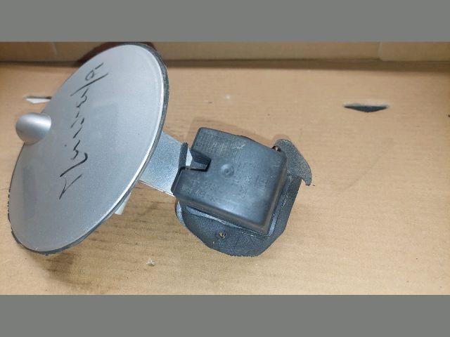 bontott OPEL MERIVA A Tankajtó