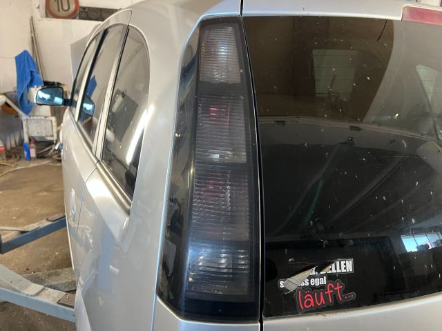 bontott OPEL MERIVA A Tankajtó