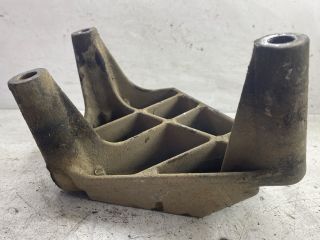 bontott OPEL MERIVA A Tartó Bak