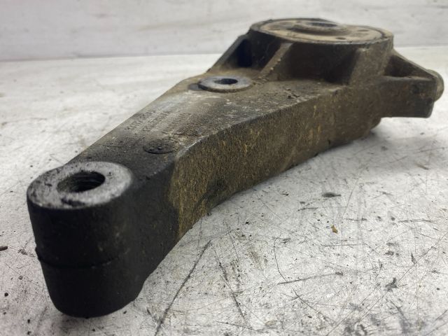 bontott OPEL MERIVA A Tartó Bak