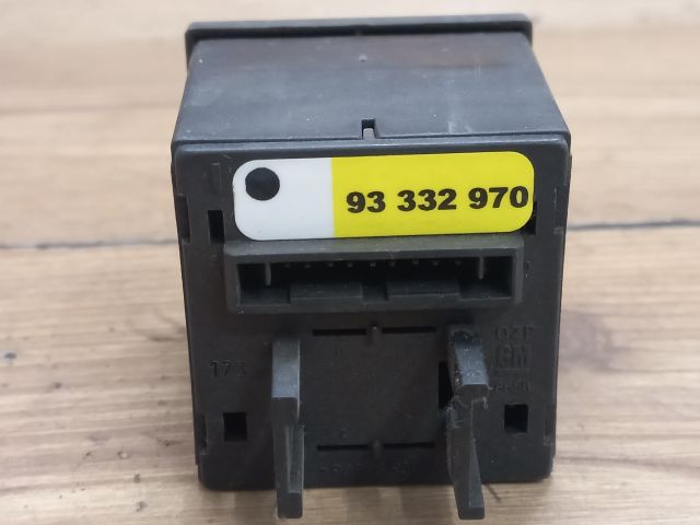 bontott OPEL MERIVA A Vészvillogó Kapcsoló