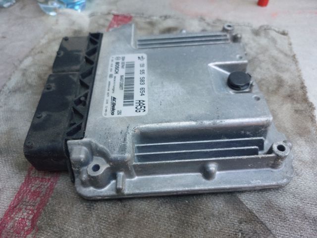 bontott OPEL MERIVA B Motorvezérlő