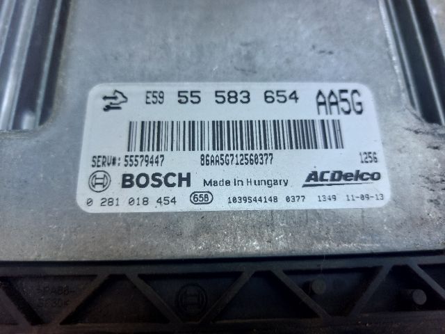 bontott OPEL MERIVA B Motorvezérlő