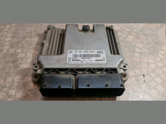 bontott OPEL MERIVA B Motorvezérlő