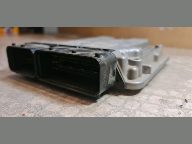 bontott OPEL MERIVA B Motorvezérlő