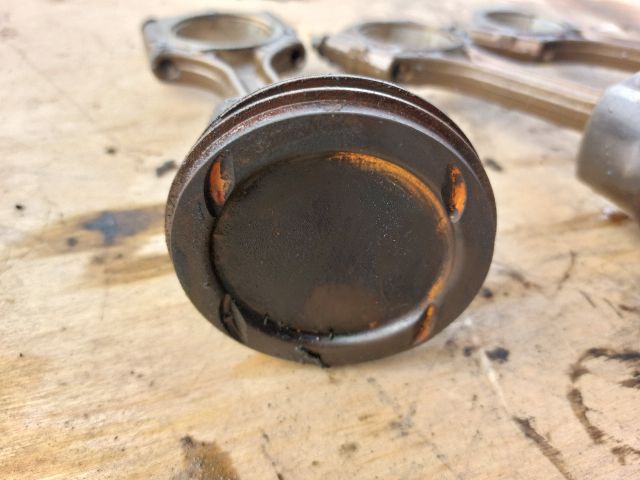 bontott OPEL MERIVA B Dugattyú és Hajtókar