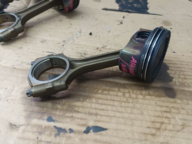 bontott OPEL MERIVA B Dugattyú és Hajtókar