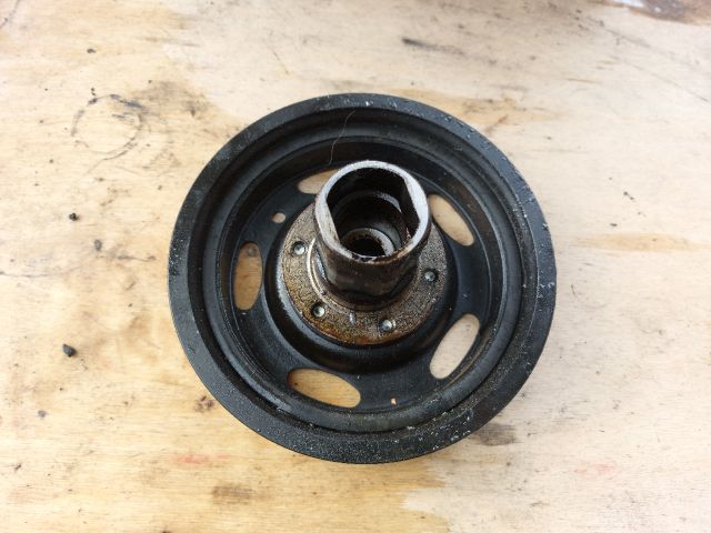 bontott OPEL MERIVA B Főtengely Szíjtárcsa