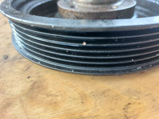 bontott OPEL MERIVA B Főtengely Szíjtárcsa