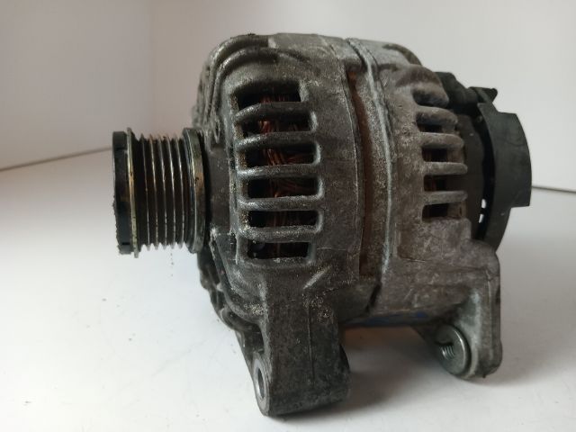 bontott OPEL MERIVA B Generátor