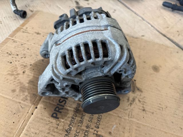 bontott OPEL MERIVA B Generátor