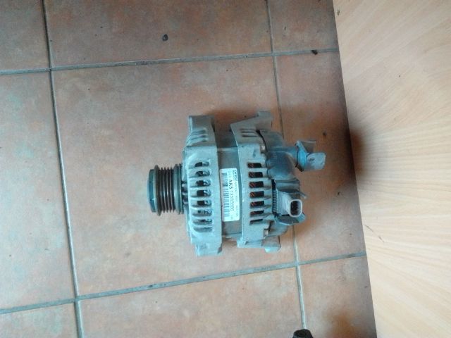 bontott OPEL MERIVA B Generátor