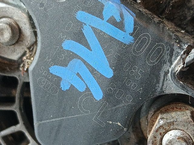 bontott OPEL MERIVA B Generátor