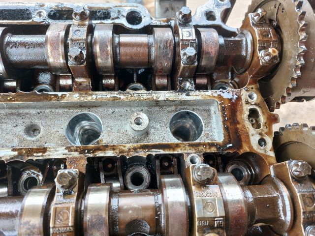 bontott OPEL MERIVA B Hengerfej