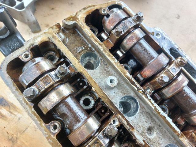 bontott OPEL MERIVA B Hengerfej