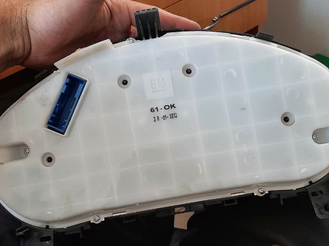 bontott OPEL MERIVA B Kilométeróra