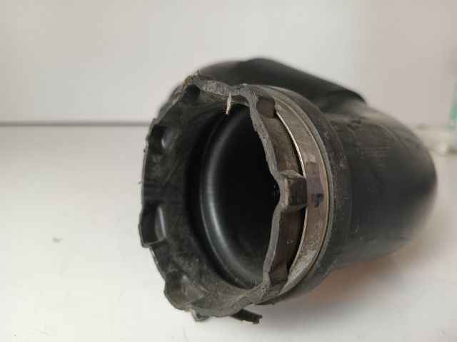 bontott OPEL MERIVA B Légbeömlő Cső