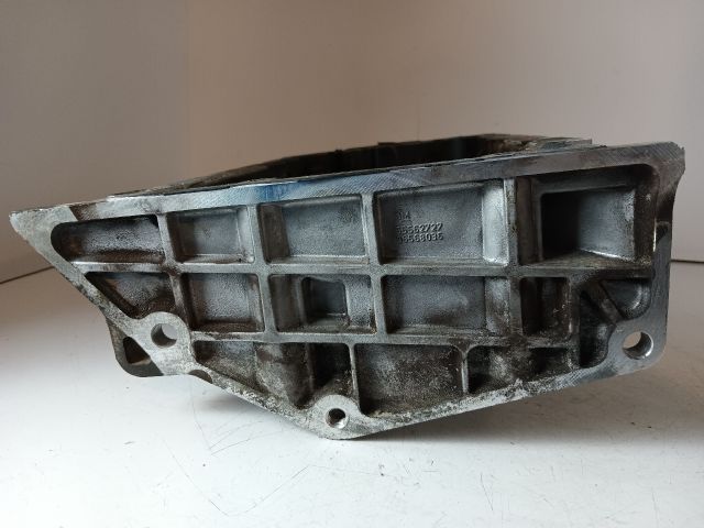 bontott OPEL MERIVA B Olajteknő