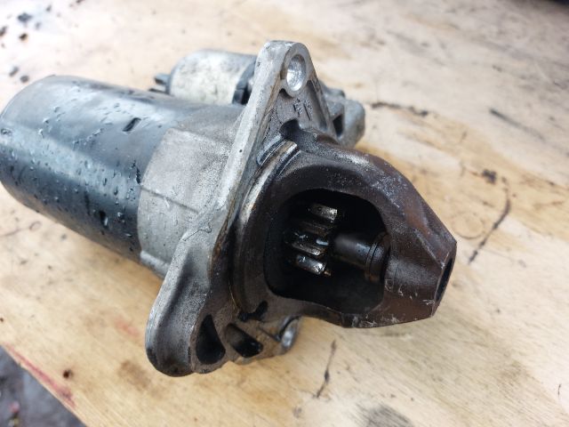 bontott OPEL MERIVA B Önindító