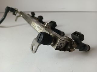 bontott OPEL MERIVA B Porlasztó Sor / Híd