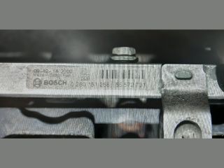 bontott OPEL MERIVA B Porlasztó Sor / Híd