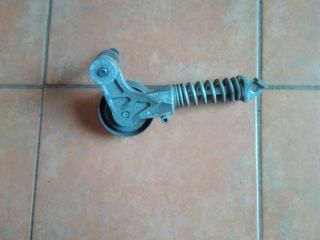 bontott OPEL MERIVA B Szíjfeszítő Görgő