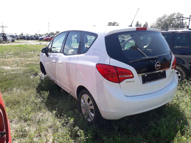 bontott OPEL MERIVA B Bal Féltengely