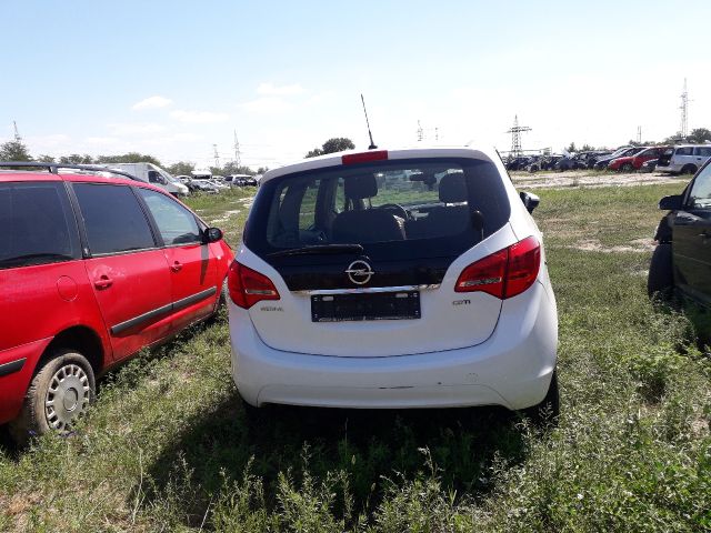 bontott OPEL MERIVA B Hátsó Híd (Tárcsafékes)