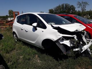 bontott OPEL MERIVA B Hátsó Híd (Tárcsafékes)