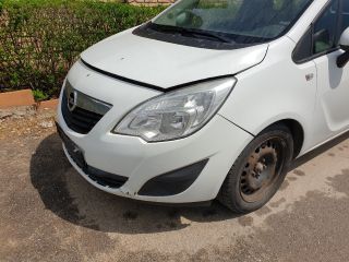 bontott OPEL MERIVA B Motor (Fűzött blokk hengerfejjel)