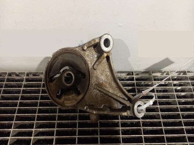 bontott OPEL MERIVA B Motor Tartó Bak (Pozíciófüggetlen)