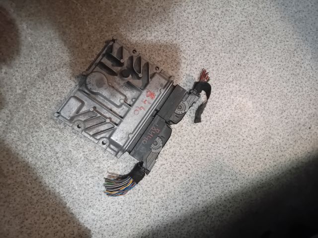 bontott OPEL MERIVA B Motorvezérlő