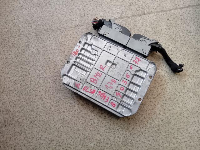 bontott OPEL MERIVA B Motorvezérlő