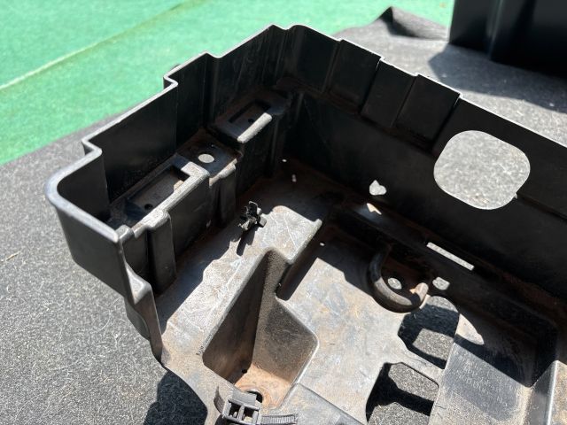 bontott OPEL MERIVA B Akkumulátor Tartó