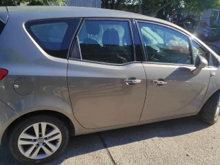 bontott OPEL MERIVA B Alufelni Gumival (1 db)