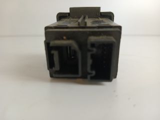 bontott OPEL MERIVA B AUX Csatlakozó