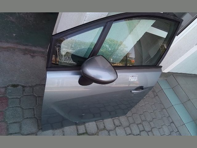 bontott OPEL MERIVA B Bal első Ajtó (Részeivel)