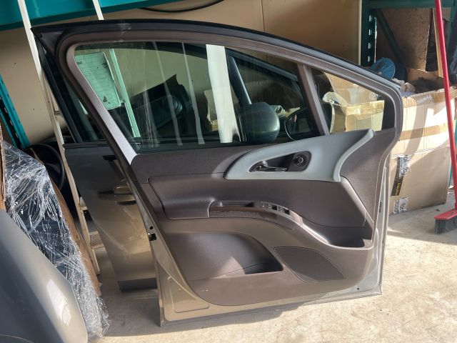 bontott OPEL MERIVA B Bal első Ajtó (Részeivel)