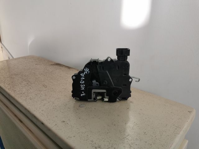 bontott OPEL MERIVA B Bal első Ajtózár