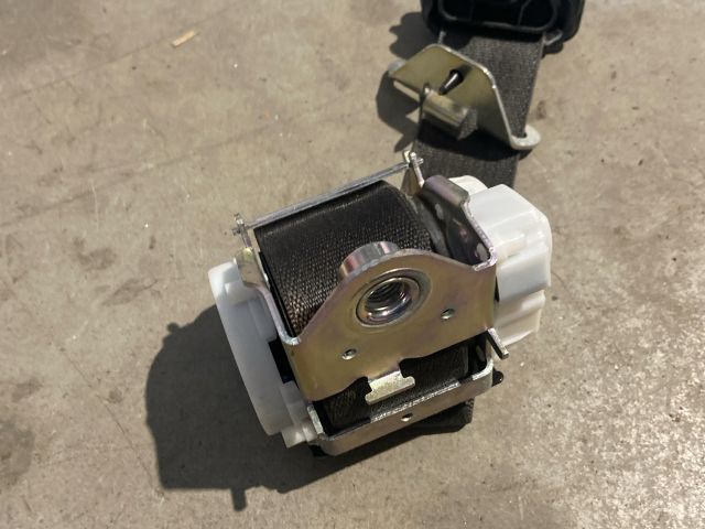 bontott OPEL MERIVA B Bal első Biztonsági Öv