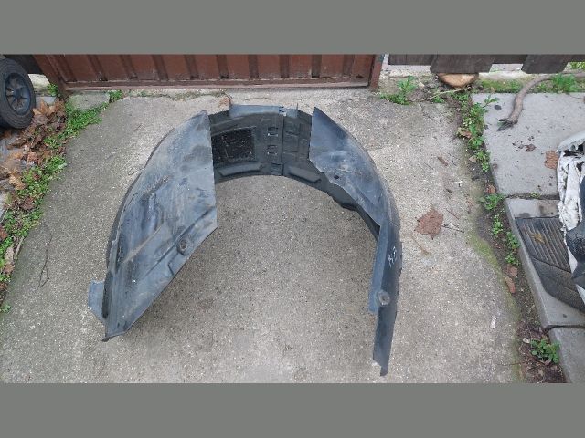 bontott OPEL MERIVA B Bal első Dobbetét (Kerékjárati, Műanyag)