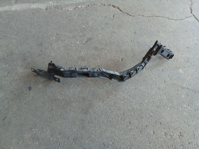 bontott OPEL MERIVA B Bal első Lökhárító Tartó (Műanyag)