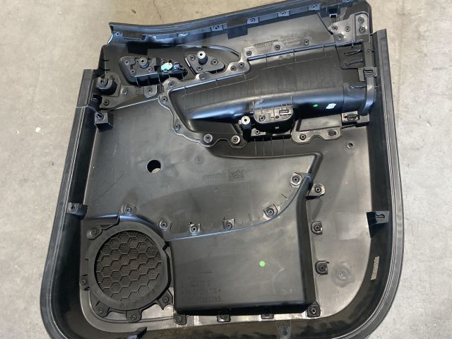 bontott OPEL MERIVA B Bal hátsó Ajtó Kárpit