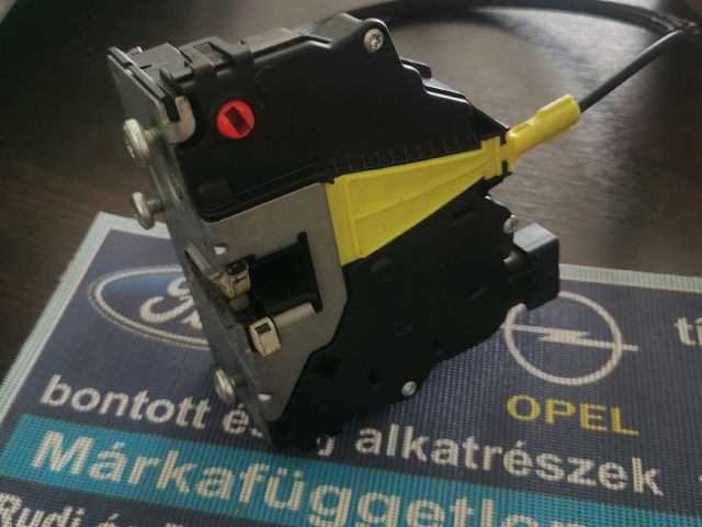 bontott OPEL MERIVA B Bal hátsó Ajtózár
